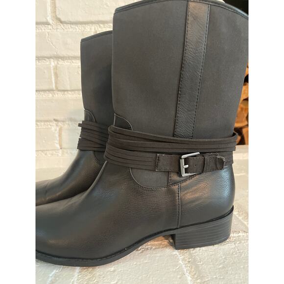 Chaps Women's Black Gari Strappy Buckle Boot Size 10 - Picture 5 of 6